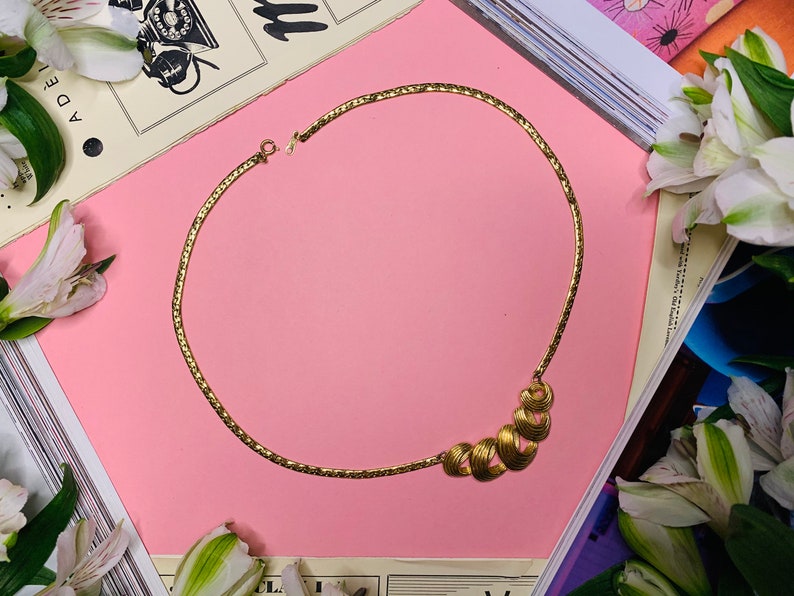 Vintage 1960/'s Charming Gold Chain Collar Necklace