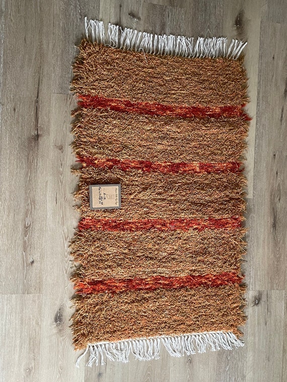 Handwoven Amish Rag Rug 48 X 29 Etsy