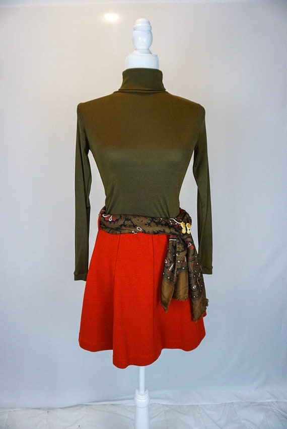 1970s RT Red/Orange Colored Short Skirt/ Fall Fash