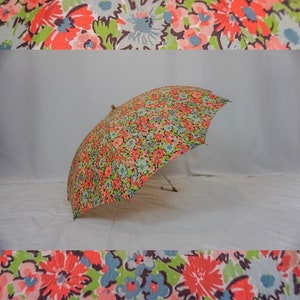 1960s/70s Vintage Neiman Marcus Umbrella/ Floral Print/ Spring Summer Floral Umbrella