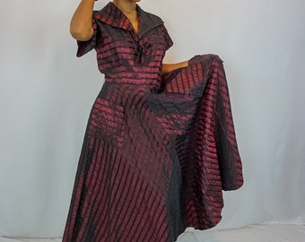 1930s/1940s three quarter length burgundy and black taffeta dress with wide pointed collar, full flair skirt from waist, side zipper, v-neck