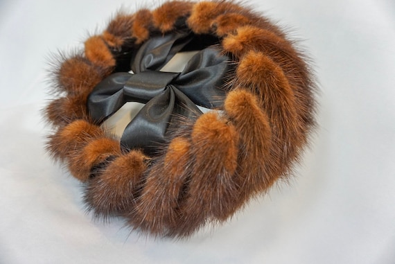 1950s/60s Fur Hat with Bow Design/ Winter Hats/ E… - image 5