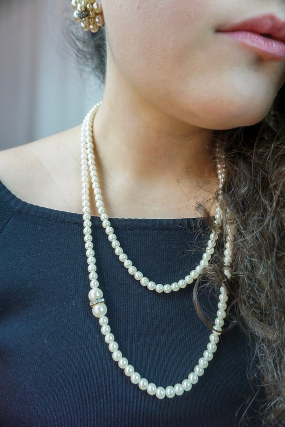 1950s/1960s Long Faux Pearl Rhinestone Necklace a… - image 3