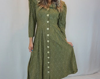 1980s Green Polka Dot Dress/ Shoulder Pads/ Long Sleeves / Button-Down / Maxi dress/ Teacher Dress / Size Medium