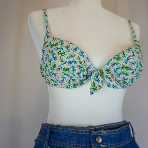 Size M - 1990s/2000s Sunset Separates Swimsuit Top with blue, green, yellow, and pink flower design/ Summer Top / Summer Swimsuit Top