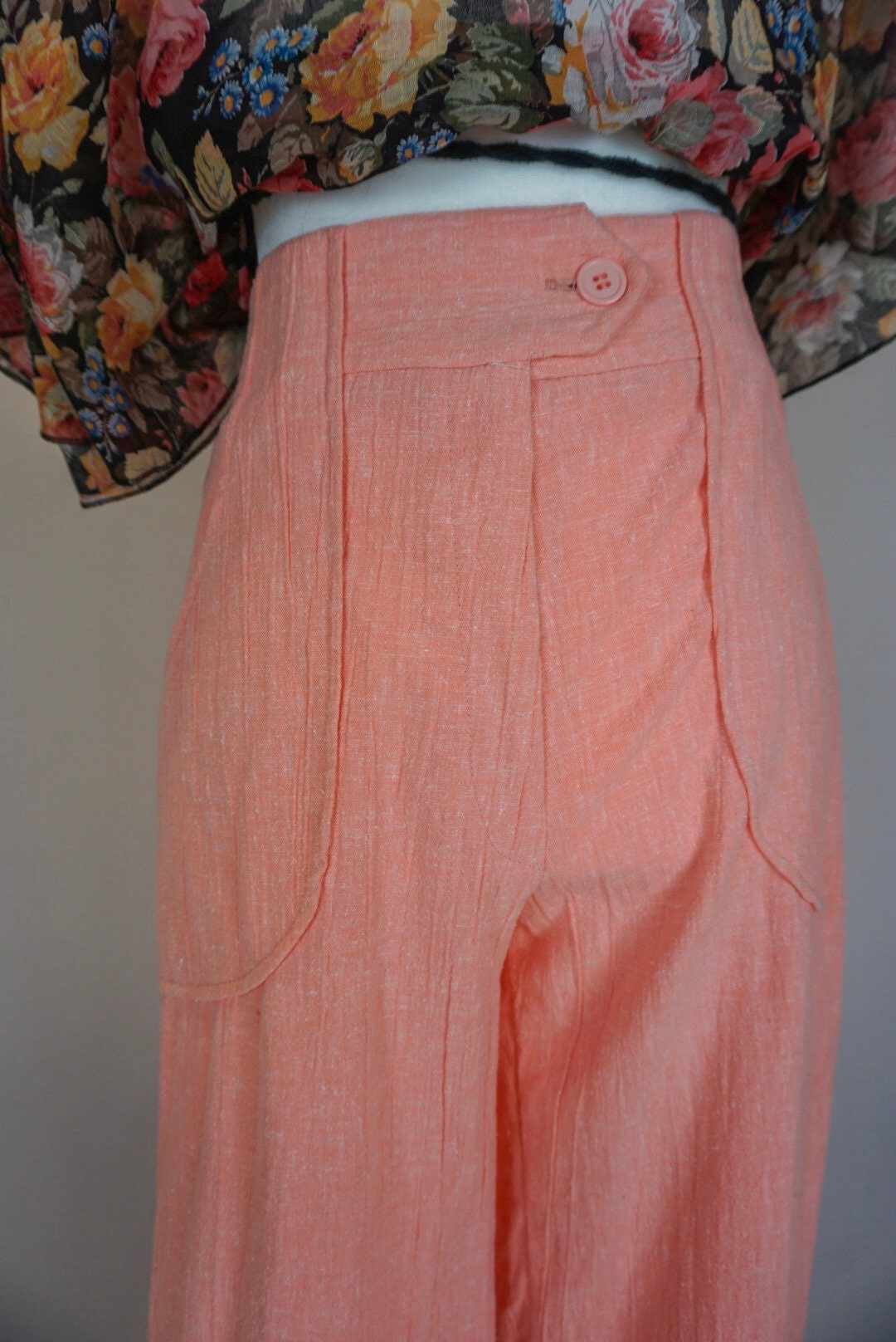 1970s Vintage Peach Bell Bottoms/ Comfortable Pants/ Pockets/ Size