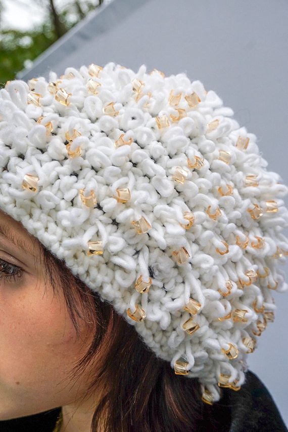 1960’s Beaded White Knit Winter Fashion Hat / Win… - image 5