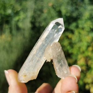 Colombian Lemurian Quartz Point: Blue Mist Healing Crystal (39.95 grams)