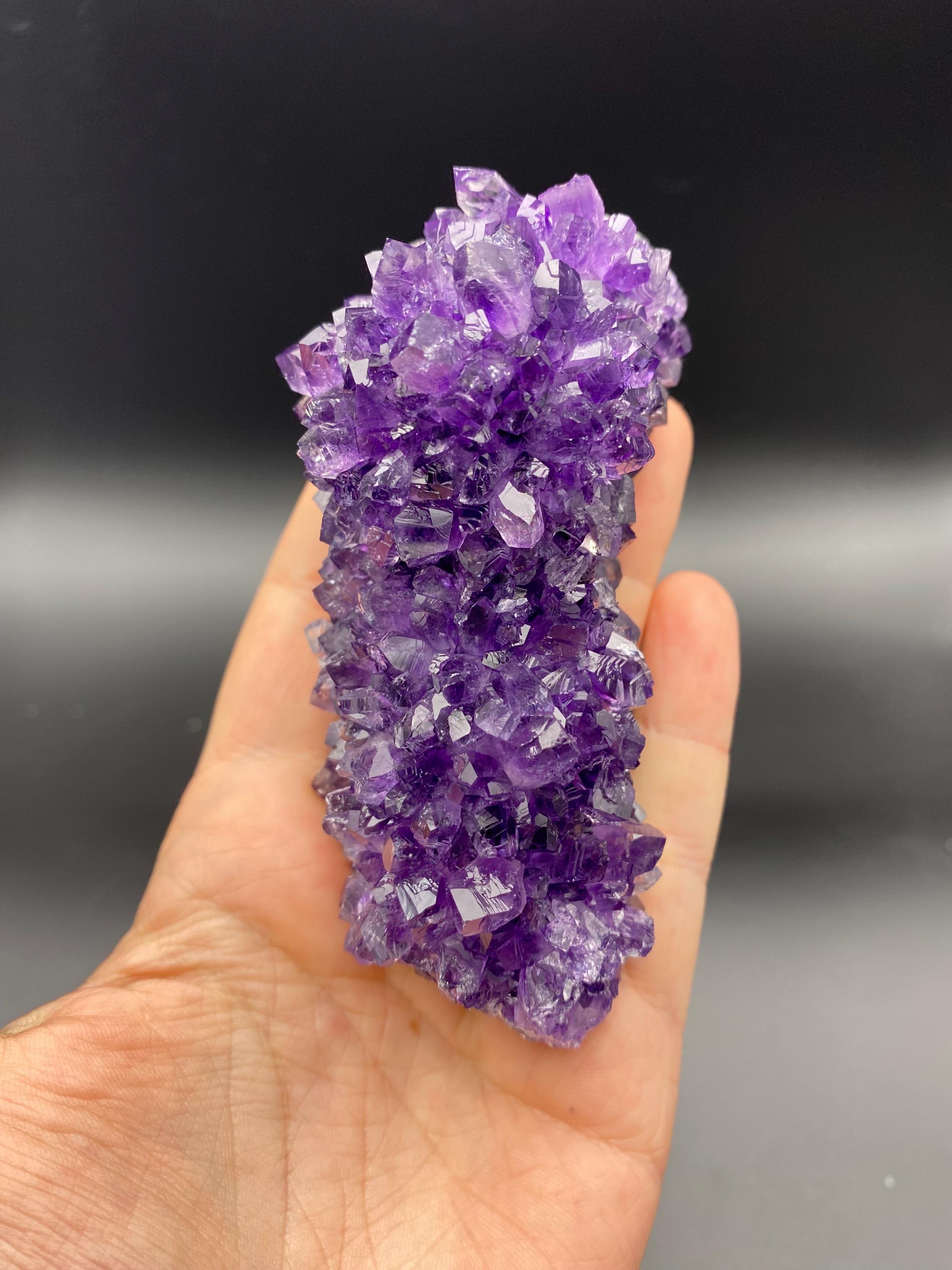 大きな濃い紫色のアメジストのロゼット鍾乳石 - ウルグアイ - Etsy 日本