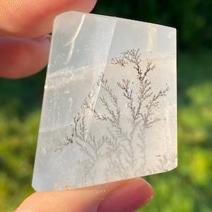 Dendritic Quartz: Natural Inclusions, High Energy Crystal (70.1 grams)
