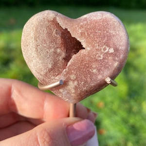 AAA Pink Amethyst with druzy Heart carving on stand from Brazil drusy