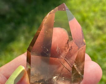 Torre de punta de citrino natural: cristal pulido de Cristalina Brasil