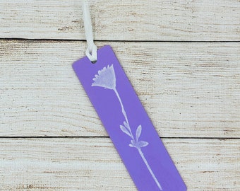 Lilac wood bookmark, Lilac bookmark with long white flower, wood floral bookmark, colorful book separator, Lilac bookmark with flower print