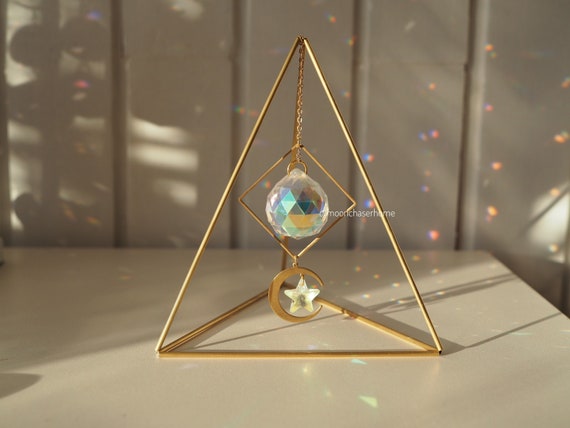 Gift for her, Geometric desk decor, prism,suncatcher, rainbow prism,office decor, light diffuser,home decoration, crystal prisma, Birthday