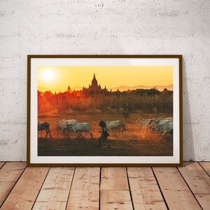 Afdrukbaar Myanmar, instant download, moderne muurkunst, reisfotografie, digitale download, rustiek wanddecor, zonsonderganglandschap, Azië print