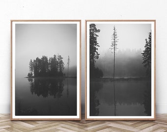 Arte de parede costeira, impressão de floresta em preto e branco, impressão de lago em montanha com neblina, conjunto de 2 impressões, download instantâneo, belas artes, paisagem natural
