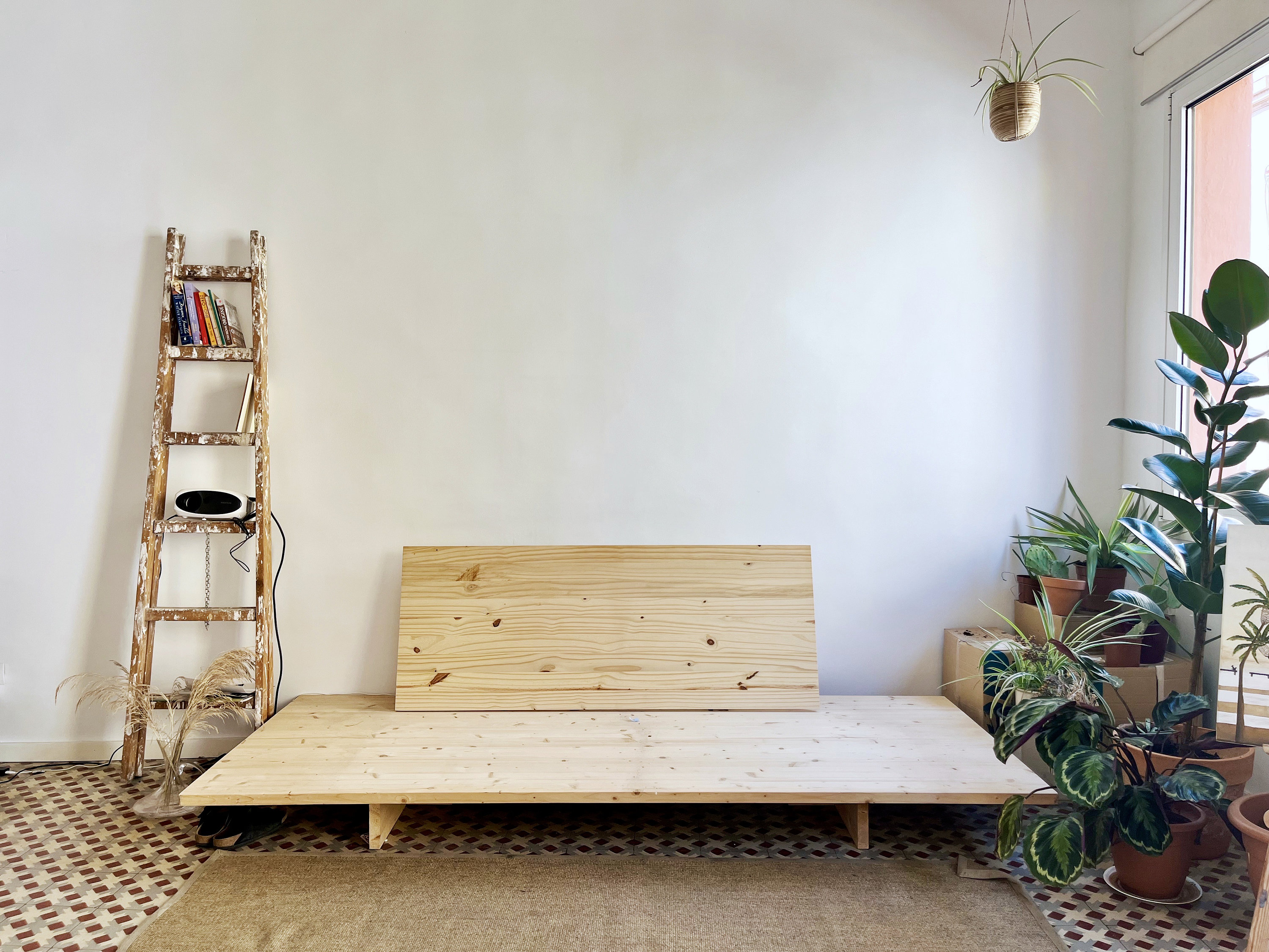 Modern and Minimalist Design Sofa for Diy - Video Tutorial Included ...