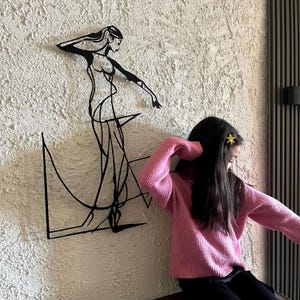 Metal Woman Wall Art: Decorazione minimalista astratta in acciaio