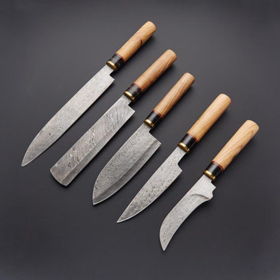 Damascus Knives Set With Beautiful Wood Handle Included Leather Kit Roll 