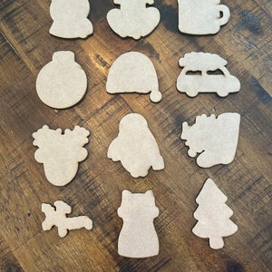 Merry & Bright Minis | Mini Cutouts | Snowman | Present | Santa | Christmas DIY | Christmas Crafts