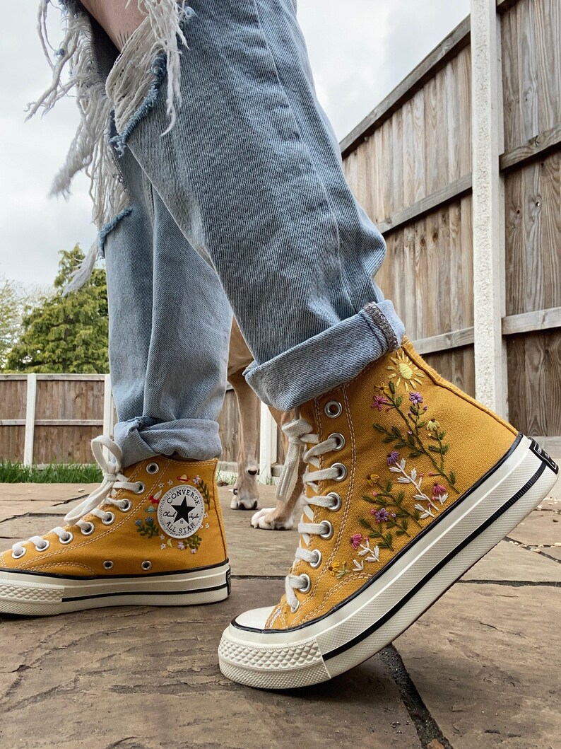 Converse Chuck Taylor 1970s custom floral embroidery, universe and stars embroidery 