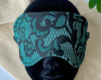 Återvunnen sömnmask handgjord i Irland. Svart och blågrön spets sömnmask. Hållbart tillverkad tvättbar ögonmask, ögonbindel, sömnhjälpmedel.