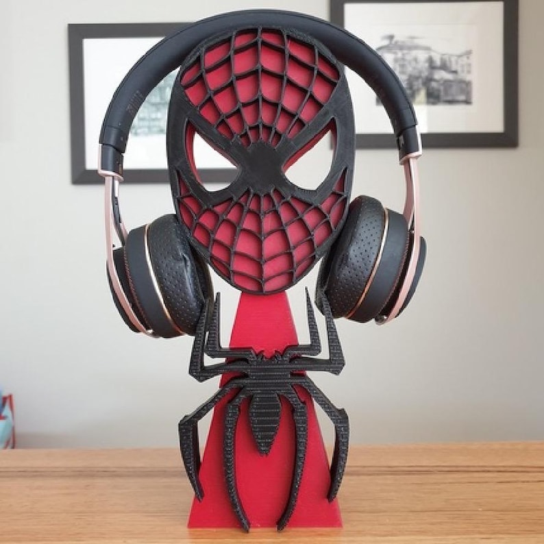 Spider In Headset Spiderman Headphone Stand in Red and Black - Etsy
