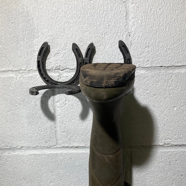 HORSESHOE BOOT RACK (1 Pair) welly boot holder, wellington boot rack, wall boot rack, boot storage, welly boot rack, wall mounted