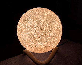 3D-printed moon lamp – bedside lamp & night light as a gift