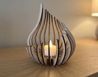 Wooden tealight holder for LED tealights – teardrop-shaped plug-in kit