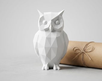 Owl Figurine Low Poly – 3D Printed Animal Decoration for Your Shelf