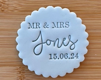 Apellido de la pareja de bodas / Fecha personalizada / Grabador de fondant / Sello / Cupcakes / Galletas / Decoración / Galleta / Favores / Sr. y Sra.