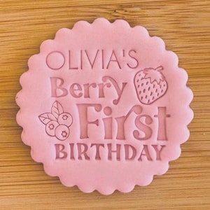 Tema di compleanno personalizzato BERRY FIRST Nome e età dei bambini - Timbro per biscotti Goffratore Bomboniere per feste di primo compleanno Sacchetti per feste fai da te