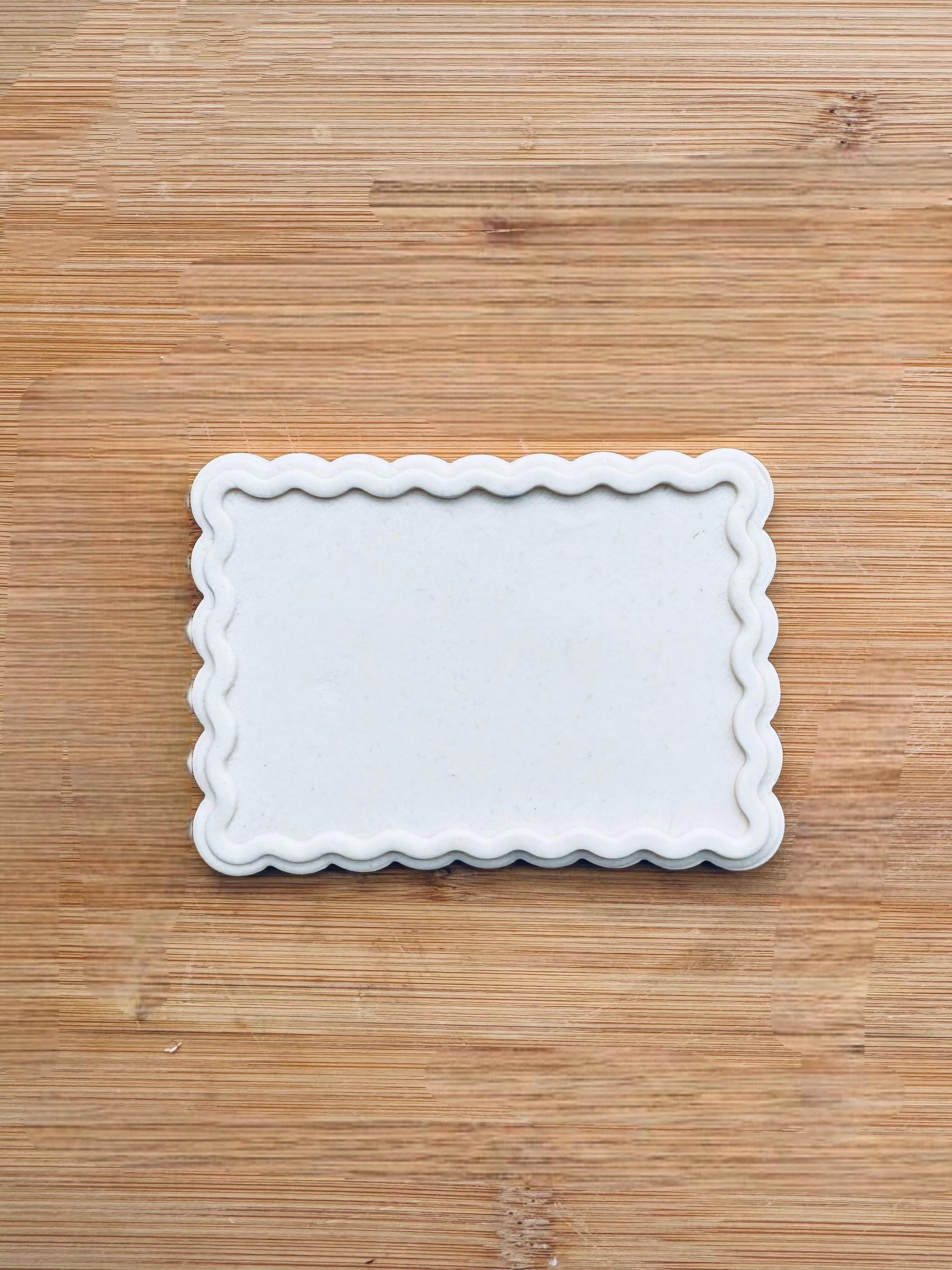 Cortador de galletas con forma de rectángulo ondulado, borde festoneado en relieve, sello de fondant sin costuras de dos tonos con cortador