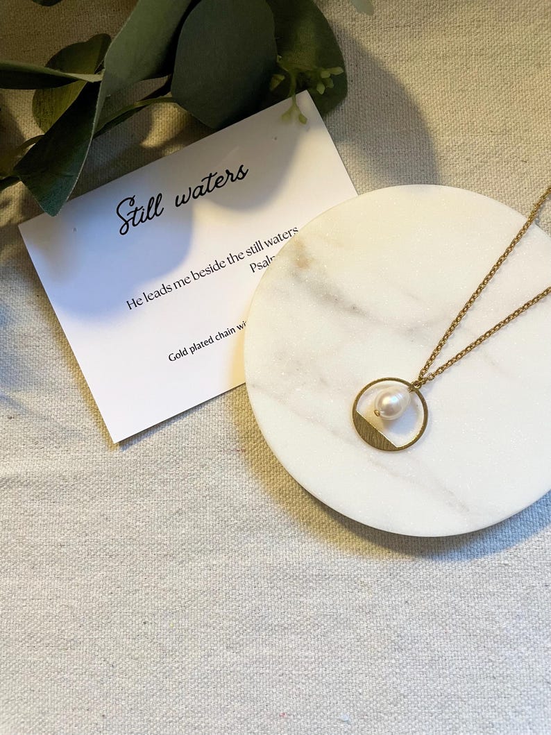 Psalm 23 jewelry Freshwater pearl necklace Bible verse jewelry for mom Christian jewelry Scripture gift for woman Birthday gift for friend image 2