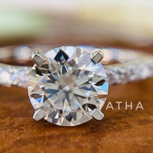 Cadeau de la Saint-Valentin 0,5 - 4 ct Bague de promesse de fiançailles en MOISSANITE véritable en argent sterling 925 massif, passe le testeur de diamant !!! Tailles 4-10