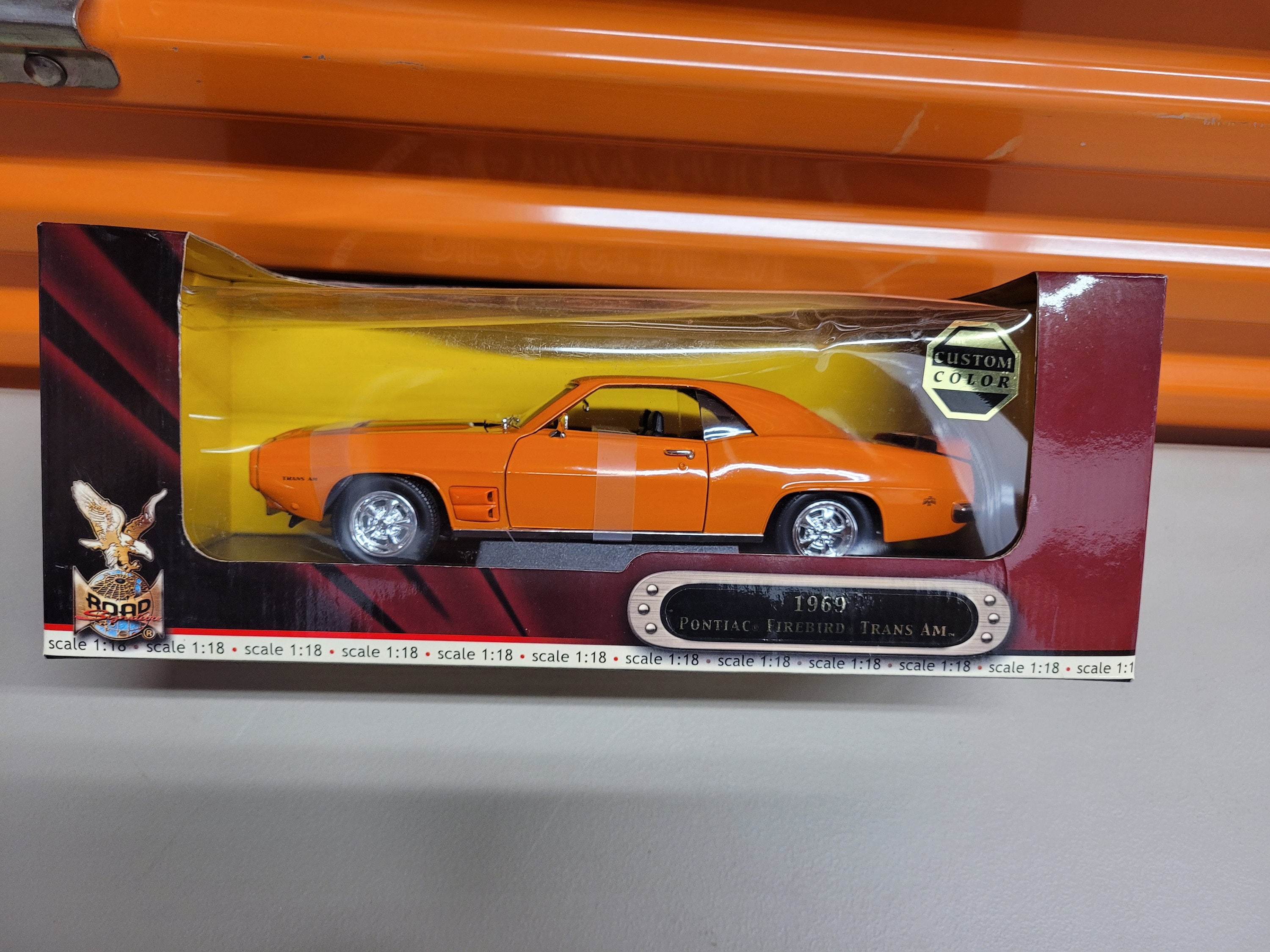 Road Signature 1969 Pontiac Firebird Trans AM 1:18 Scale
