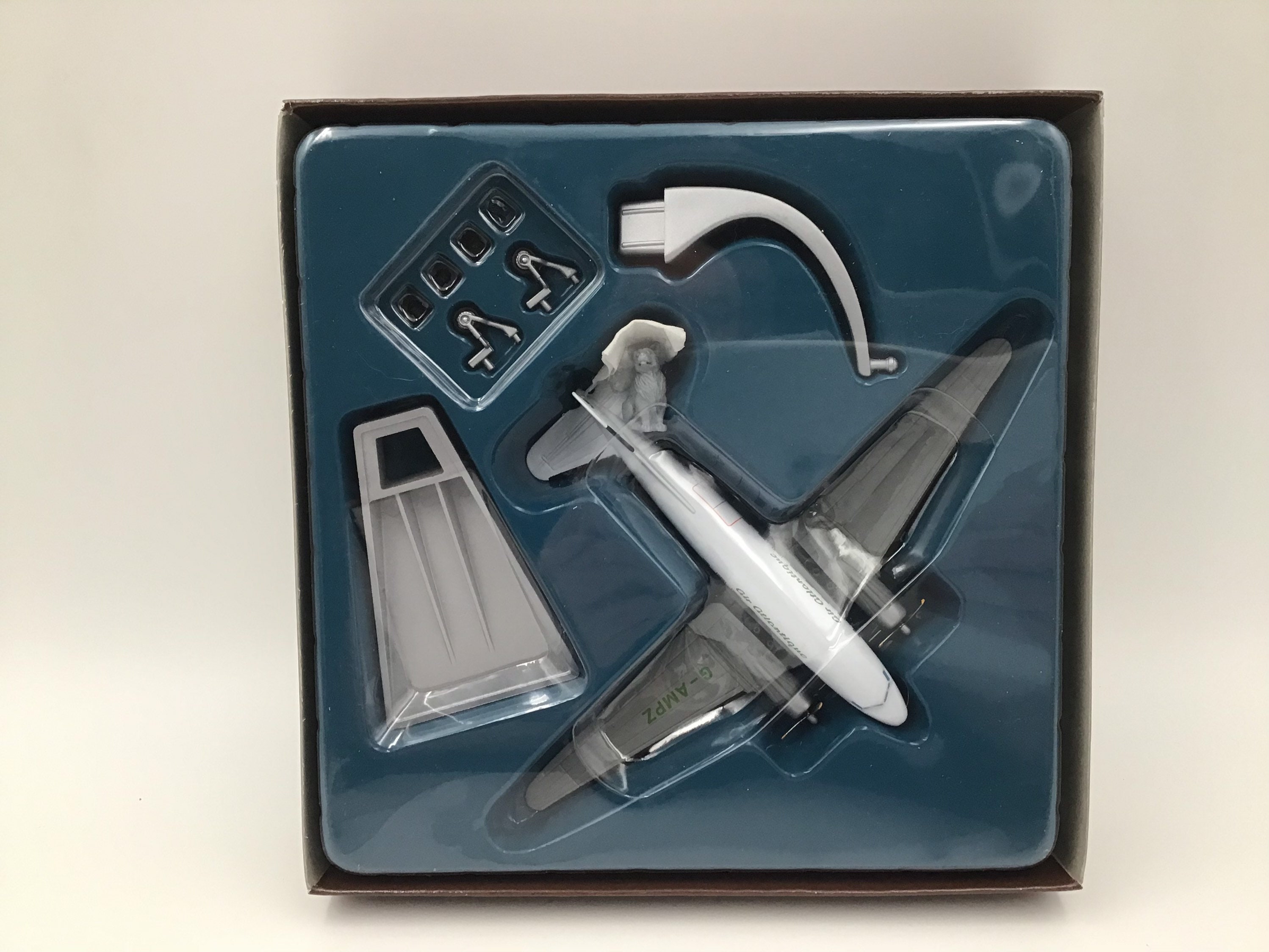 Corgi Classics Douglas DC-3 Diecast Model – Frontier Airlines 1