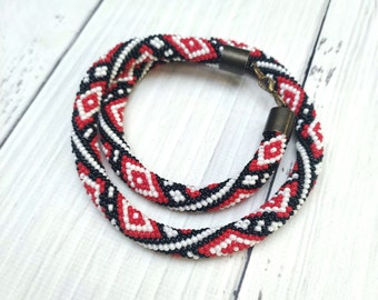 Ukrainian women's jewelry.  Ethnic necklace. Handmade beadwork. Gift for her. Necklace for embroidered shirt. Beaded crochet necklace.
