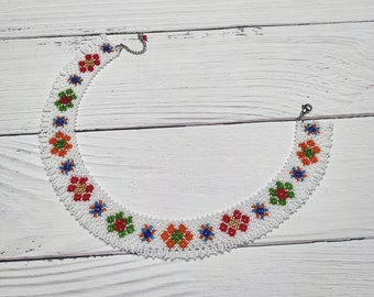 Ukrainian traditional seed beads necklace. Silyanka. Multicolored folk braided necklace. Ethnic ornament. Krywulka. Handmade beadwork.
