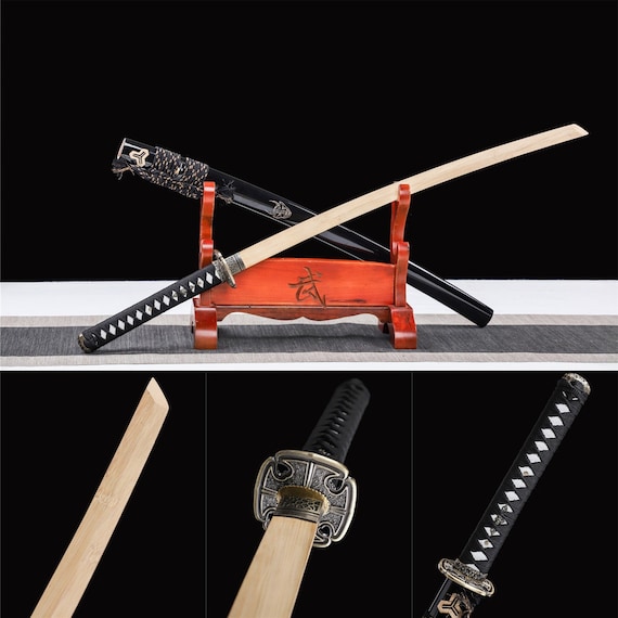Dark Devil Katana, Katana de madera, espada samurái japonesa, espada de  madera hecha a mano, hoja de palisandro/hoja de bambú -  España