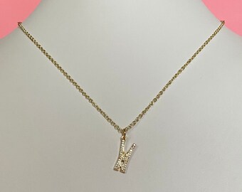Cz Micro Pave Clothespin Colgante chapado en oro con cadena chapada en oro - Cubic Zirconia Clamp Charm