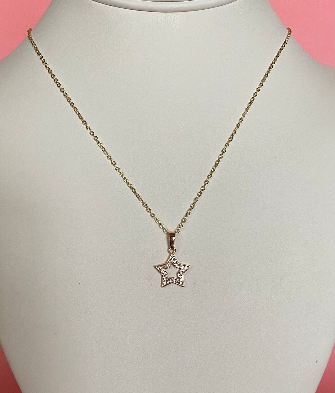 アクセサリー  ORDER SOLID STAR WITH PAVE CZ Cz Micro Pave Gold Star Pendant - Cubic Zirconia Micro Pave