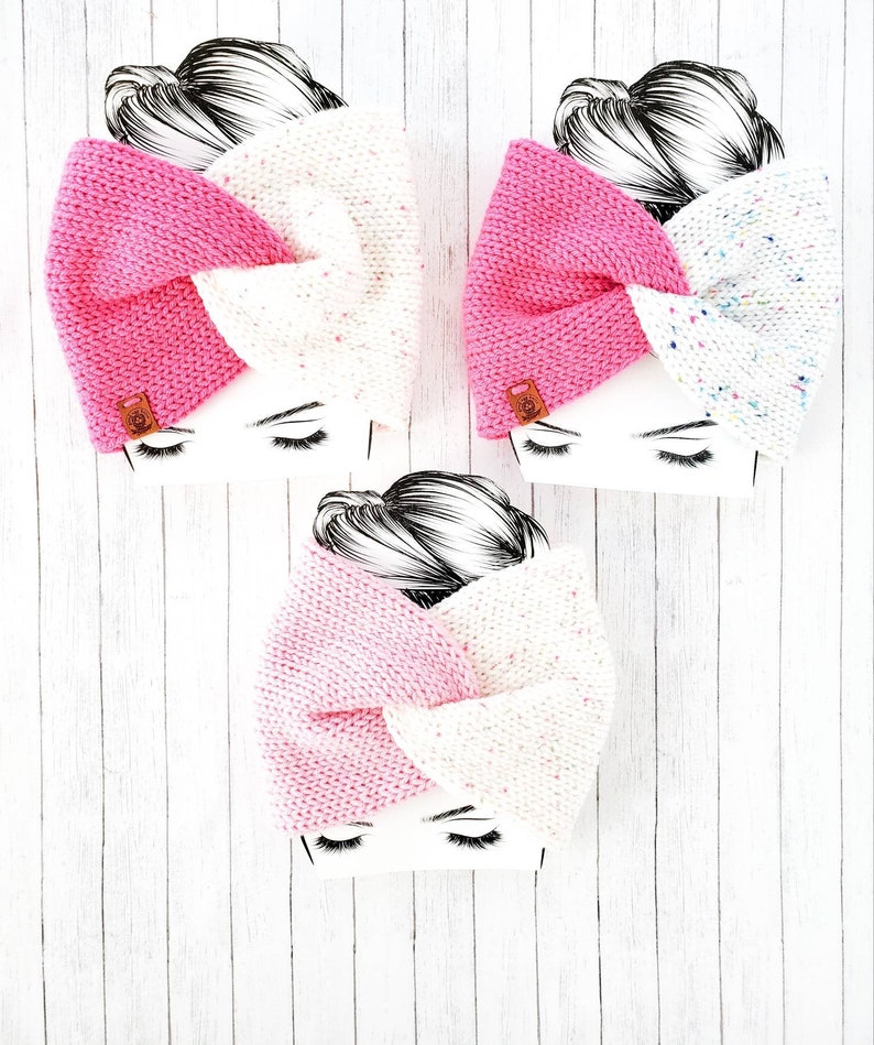 Calentadores de orejas rosas con parte delantera retorcida / Diadema de punto para niños y adultos / Calentadores de orejas para mujer / Diadema entrecruzada retorcida / Regalo rosa por menos de 25 imagen 2