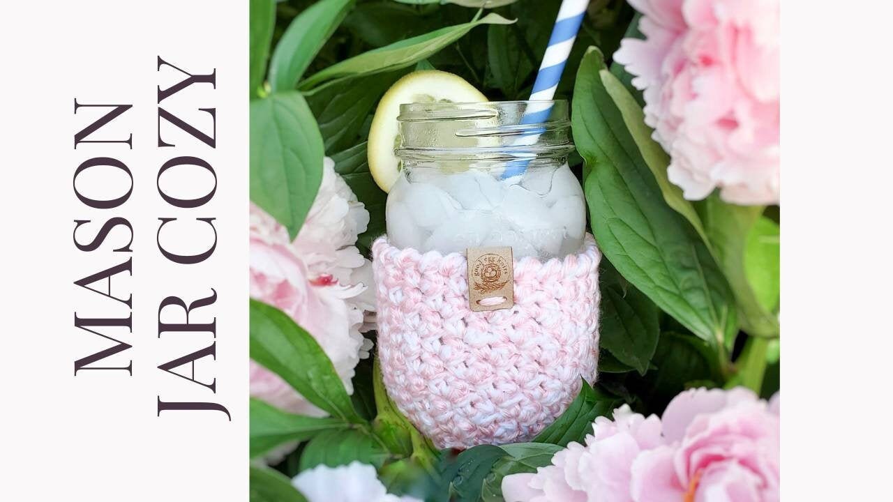 Hand knit mason jar cozy/Mason jar hugger/insulated holder for Mason …
