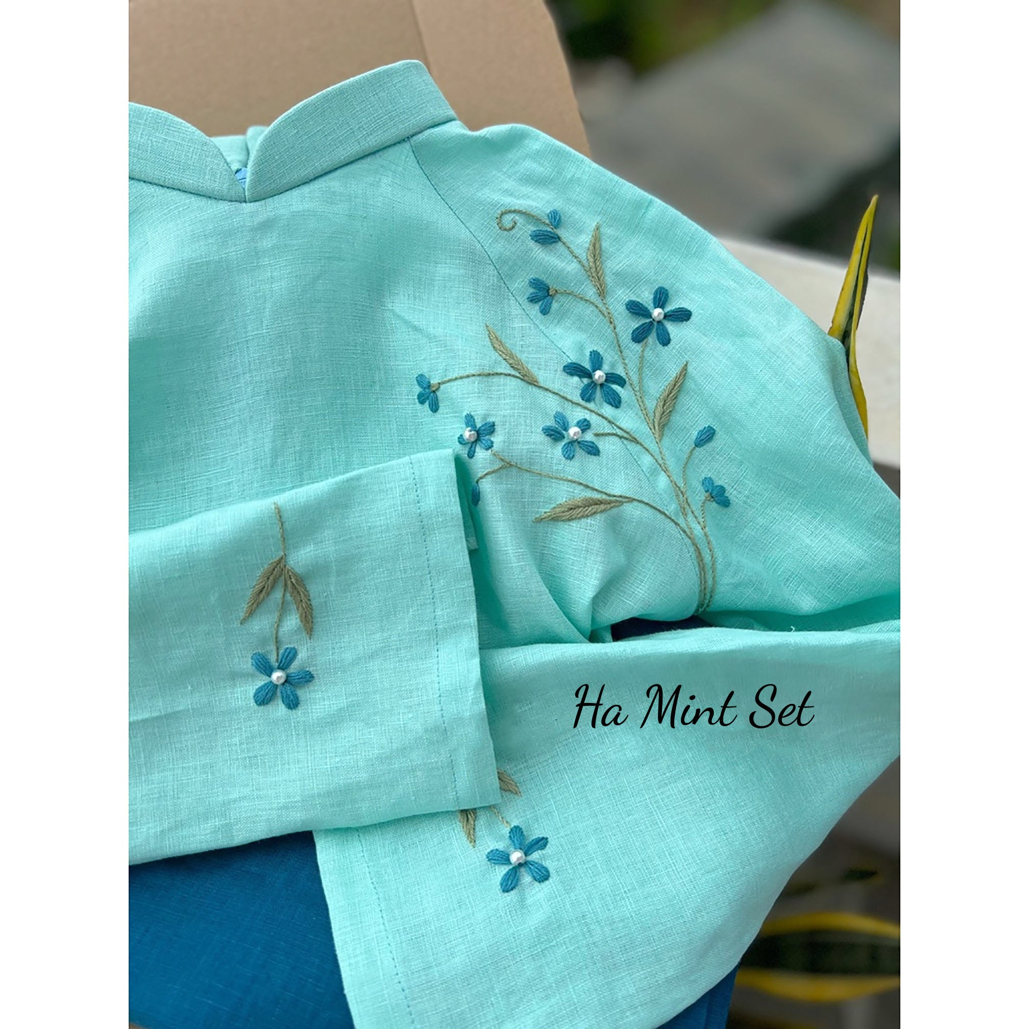 NGOC HOA Vietnamese Traditional Ao Dai for Women, Ao Dai for Girls, Ao Dai Vietnam, Embroidery Ao Dai, Linen Ao Dai - Etsy Canada NGOC HOA Vietnamese Traditional Ao Dai for Women, Ao Dai for Girls, Ao Dai Vietnam, Embroidery Ao Dai, Linen Ao Dai - Etsy Canada