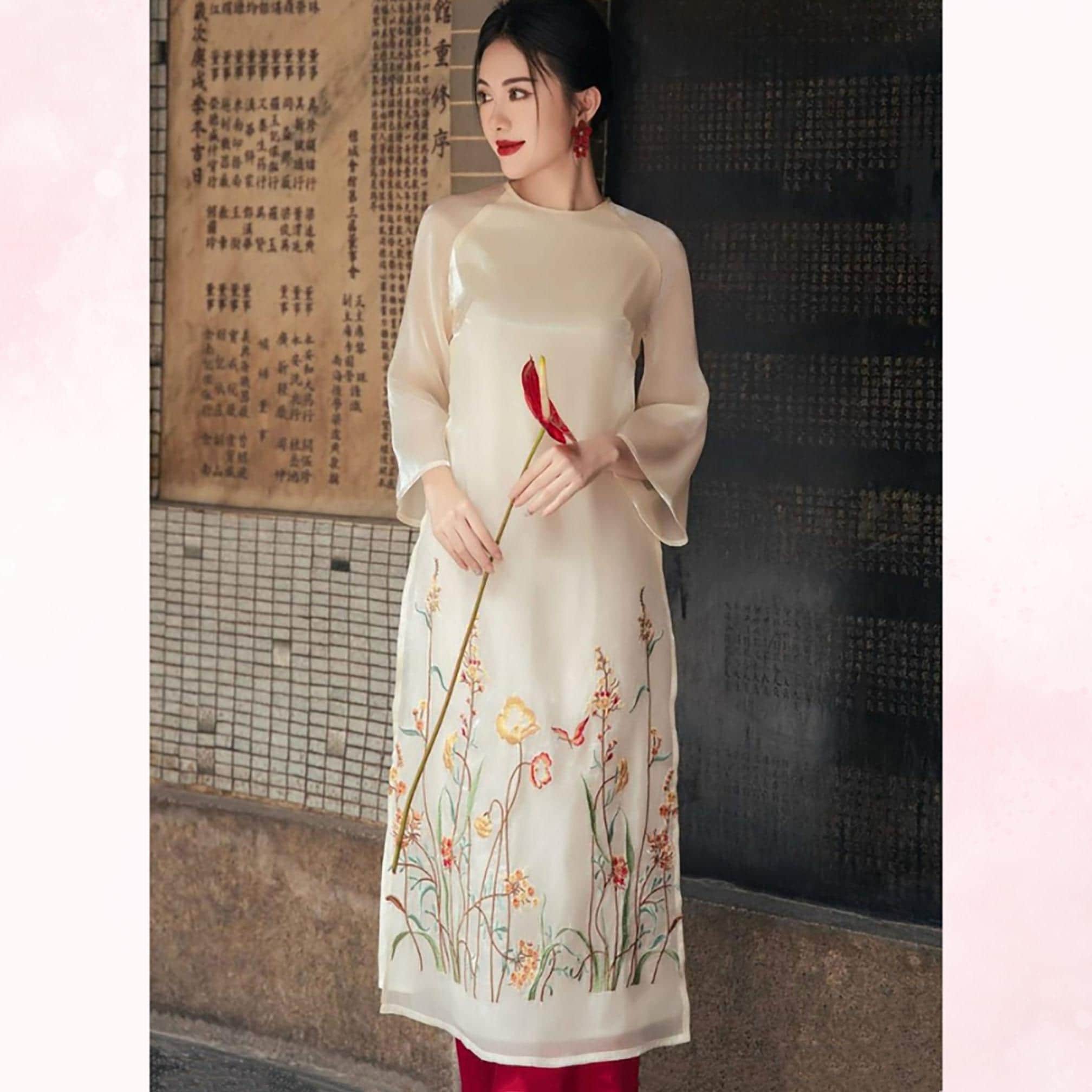 ベトナムアオザイ(Áo dài Việt Nam )No169 ベトナムアオザイ(Áo dài Việt Nam )No169 Monk Minh Tue