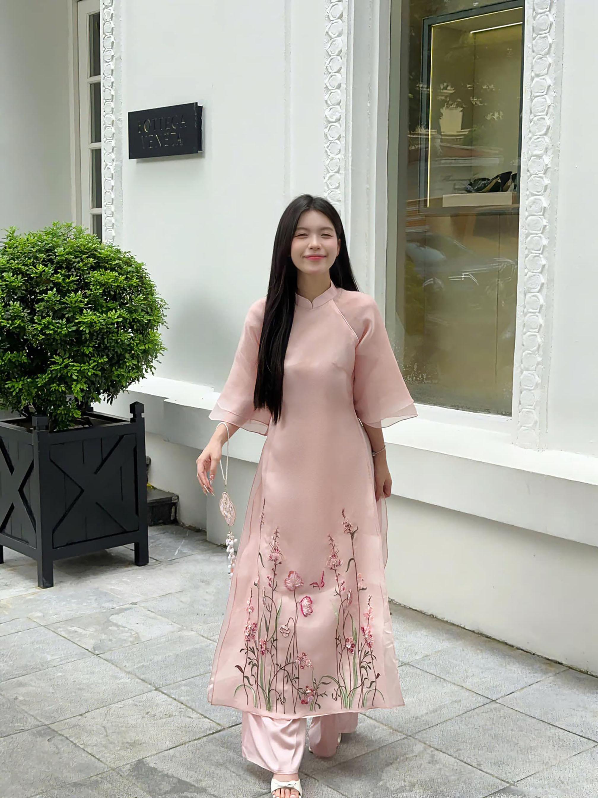 QUYEN Vietnamese Modern Ao Dai for Women, Ao Dai for Girls