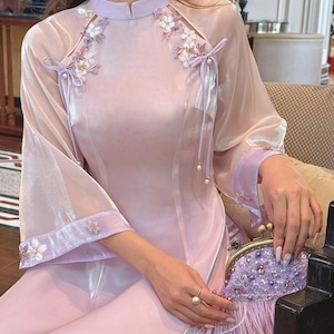 Ao Dai vietnamita con adornos florales de Linh Lan para mujeres, Ao Dai para niñas, Ao Dai vietnamita, Ao Dai bordado con mangas largas dobles