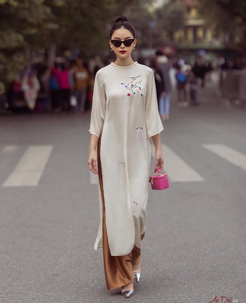 CHI Vietnamese Traditional Ao Dai for Women, Ao Dai for Girls, Ao Dai Vietnam, Embroidery Ao Dai Set Beige